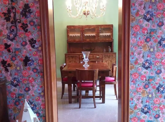 La Montecchia House Affittacamere 4*